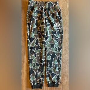 Unisex Adidas camouflage pants- size S - LIKE NEW